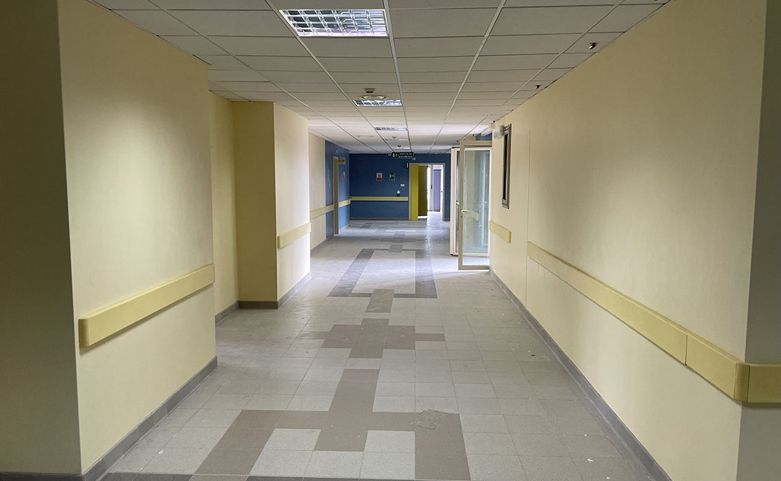 Vista del reparto di terapia semi-intensiva presso il padiglione Palermo dell’A.O.R.N. Cardarelli di Napoli