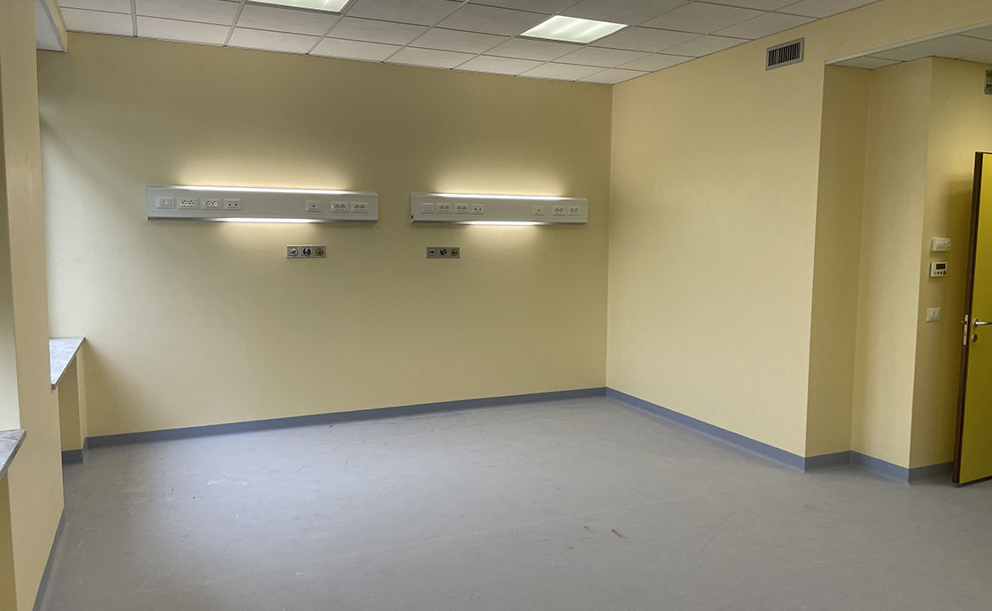 Vista del reparto di terapia semi-intensiva presso il padiglione Palermo dell’A.O.R.N. Cardarelli di Napoli