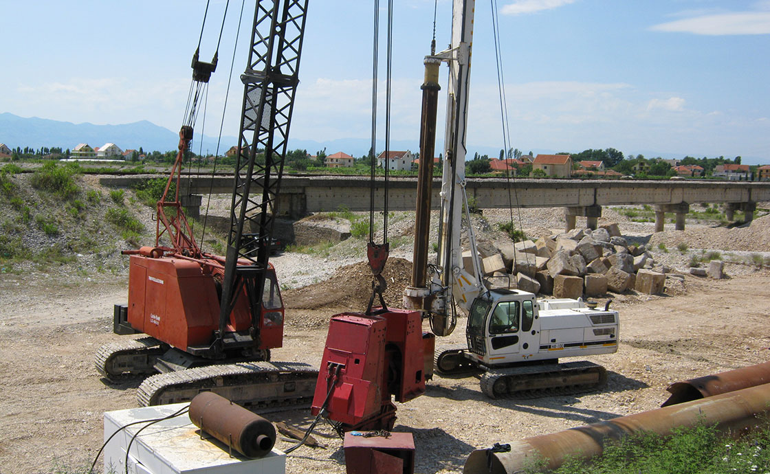 Cantiere in Albania Strada Shkodra Hani