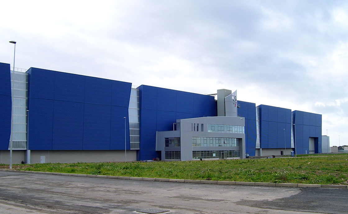 Sede Alenia Aermacchi Aeronautica Grottaglie esterni