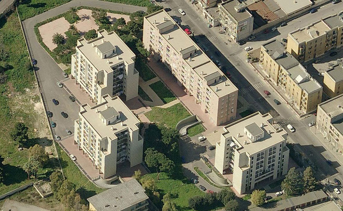 Vista dall'alto case popolari Via Buozzi Bari