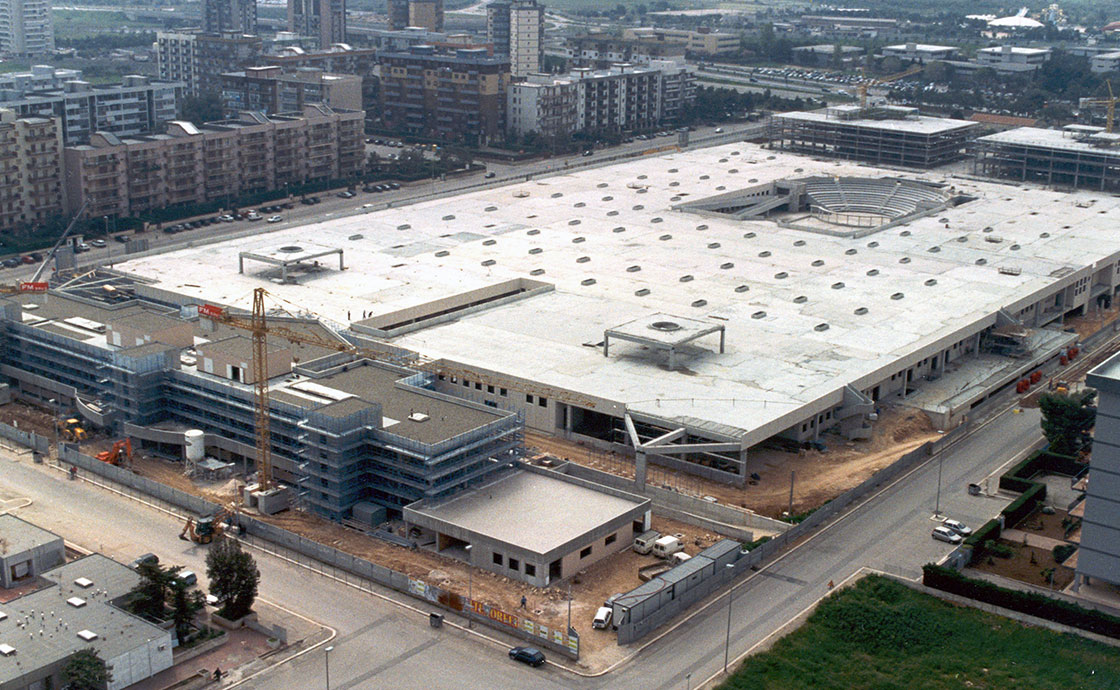 Centro Commerciale Japigia Bari cantiere con vista dall'alto