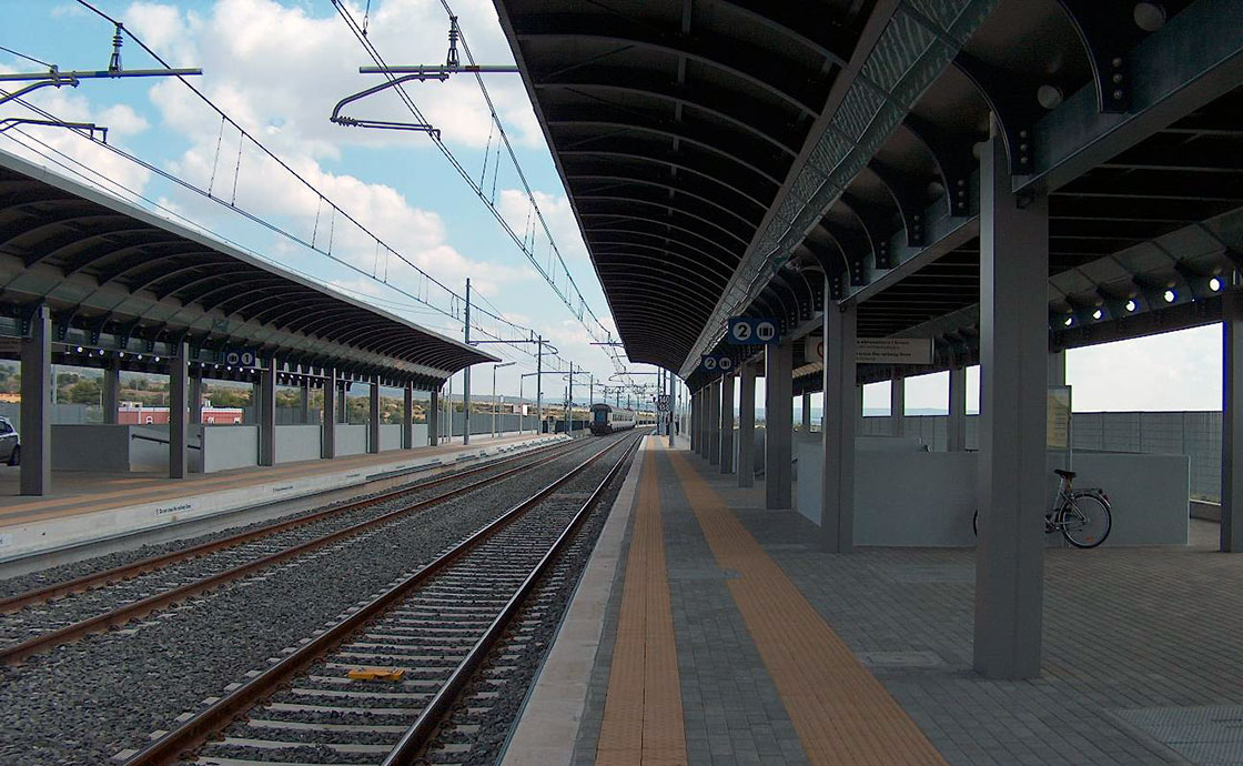 Stazione ferroviaria inserita nei lavori di raddoppio del tracciato linea ferroviaria Bari – Taranto