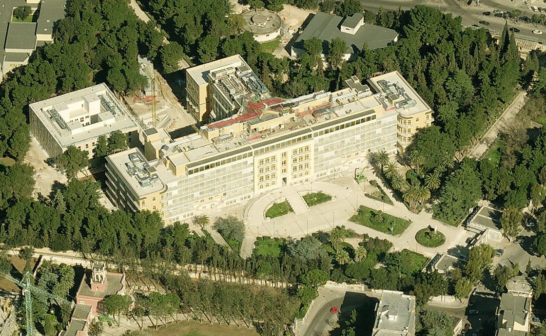 Vista dall'alto ospedale oncologico Cotugno di Bari