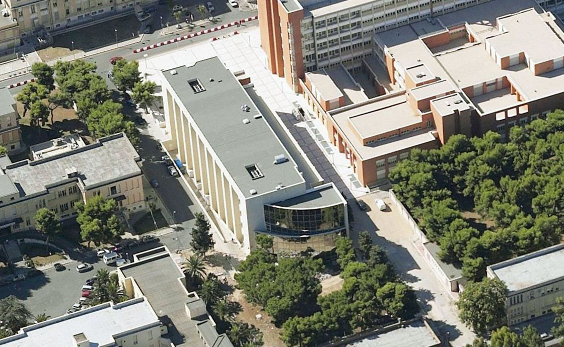 Vista dall'alto del palazzo di Biomedica al Policlinico di Bari