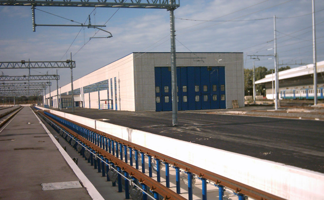 Esterni della fermata della stazione parco Sud di Bari