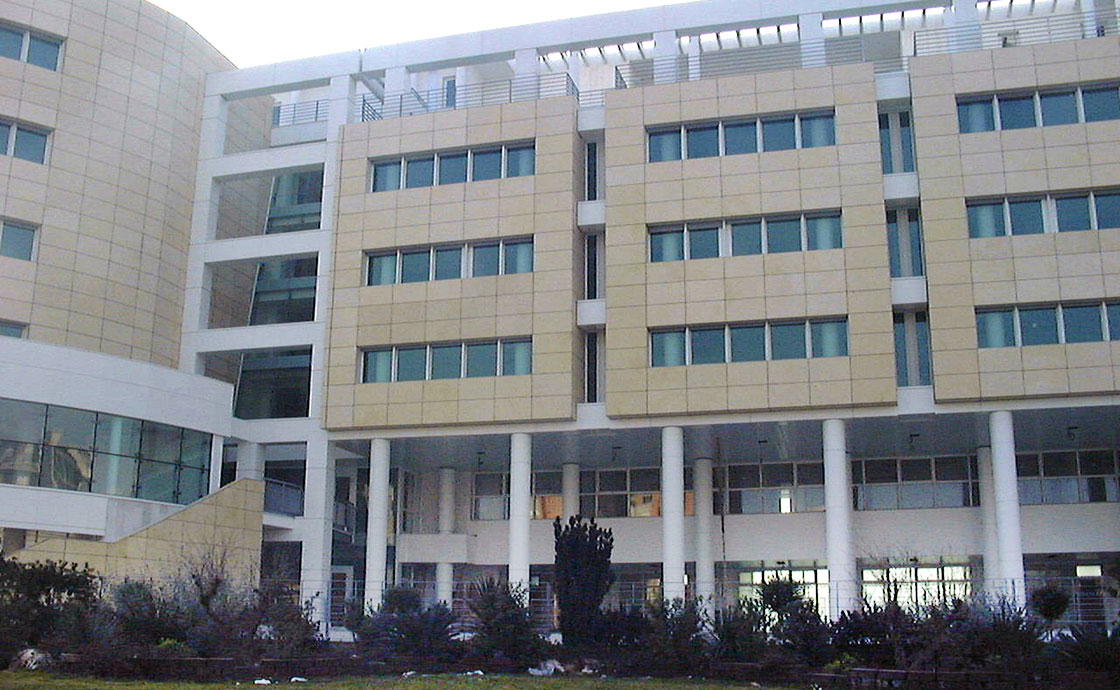 Palazzo della Provincia di Foggia dettagli esterno
