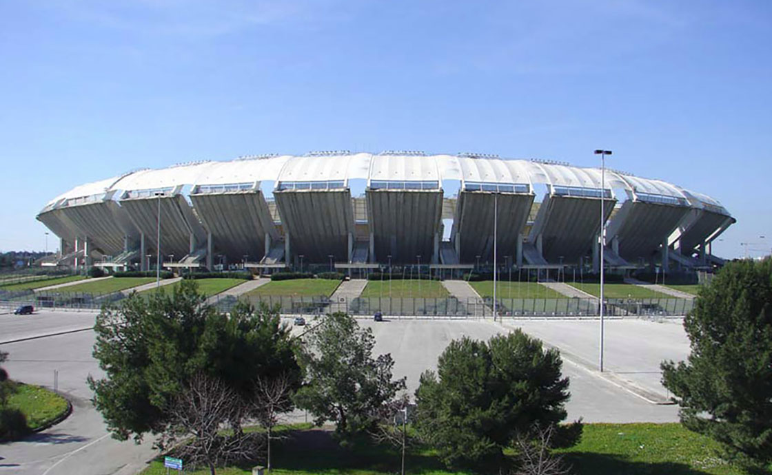 Stadio San Nicola esterno