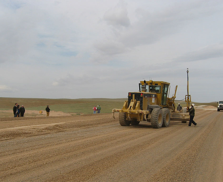 Macchinari e operai al lavoro a Taza Oujda in Marocco