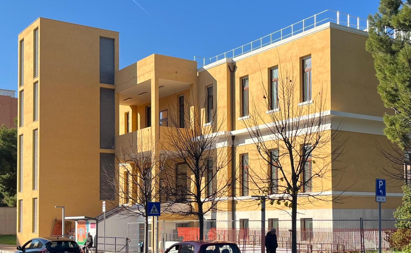 4bf96b54-e5ff-4f81-9930-970b822da6eb